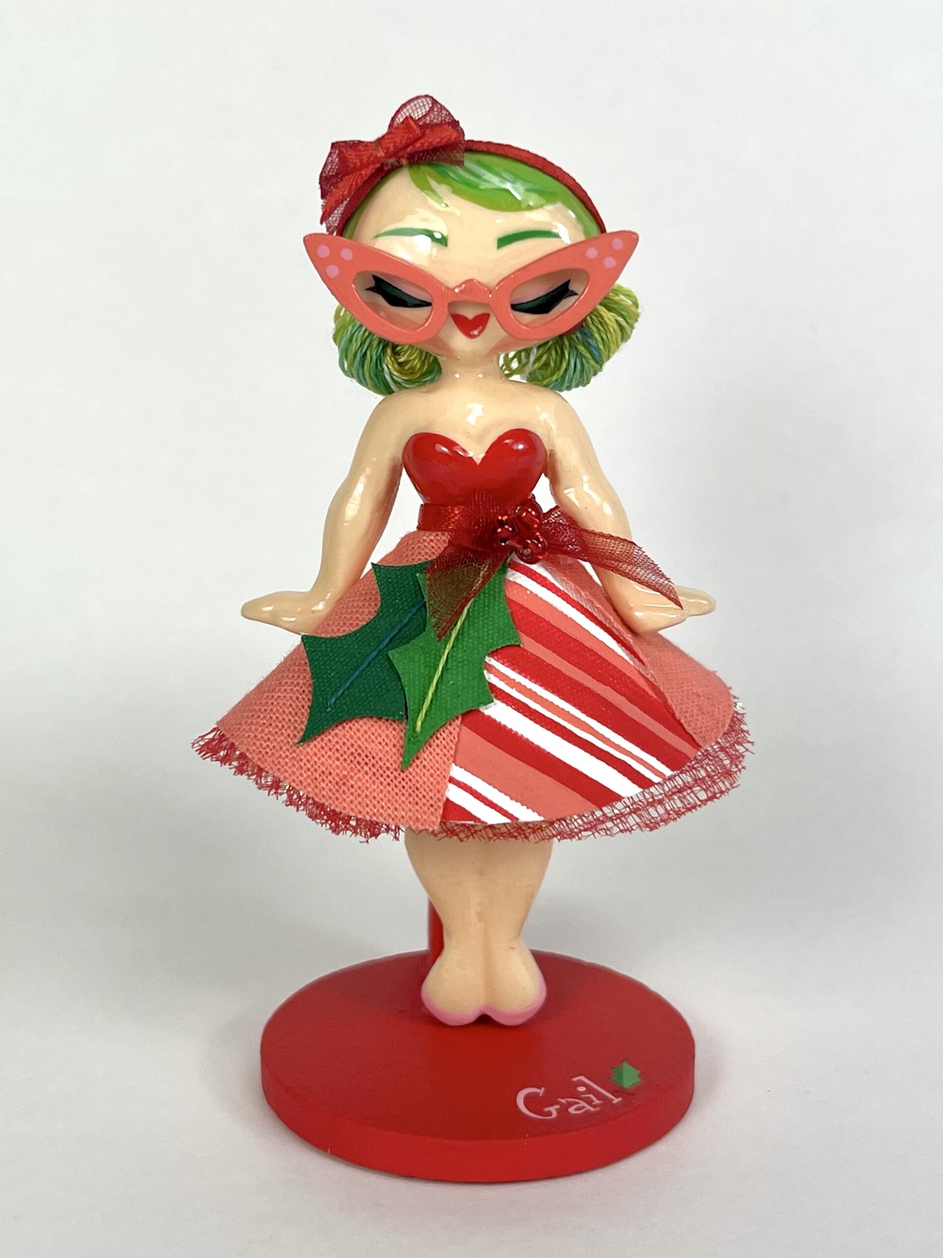 Christmas Tree Babe Brooch — Gail