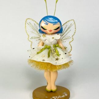 Brooch Babe — Stellarae